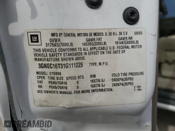 ✅ 2001 Chevrolet Suburban LS • VIN: 3GNEC16T31G111229 • Лот: 51053805. Опубликован ранее на Copart с пробегом 235 889 миль. Бесплатный доступ к архиву аукционных продаж из США и подробный отчёт об истории автомобиля на DreamBid. Изображение 16.