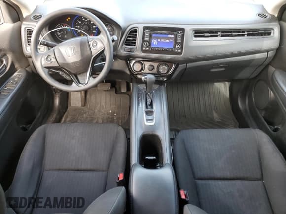 ✅ 2017 Honda HR-V LX • VIN: 3CZRU5H33HM703019 • Lot: 85904815. Wystawiony na Copart z przebiegiem 143 726 mil. Bezpłatny archiwum sprzedaży aukcyjnych z USA i szczegółowy raport historii pojazdu na DreamBid. Zdjęcie 8.