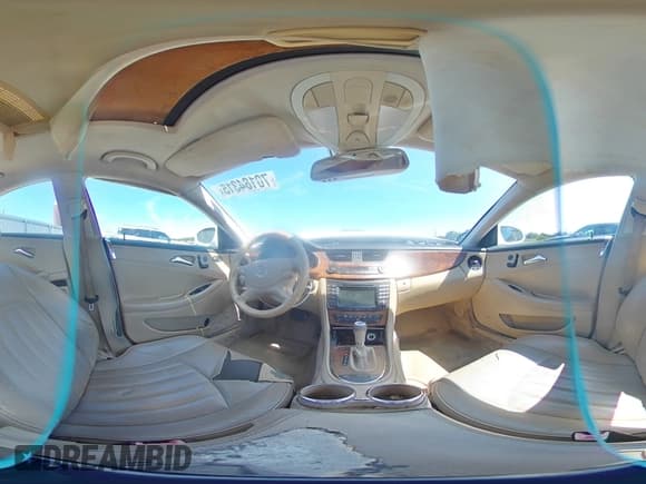 ✅ 2008 Mercedes-Benz CLS 550 • VIN: WDDDJ72X18A123190 • Лот: 70184315. Опубликован ранее на Copart с пробегом 179 423 миль. Бесплатный доступ к архиву аукционных продаж из США и подробный отчёт об истории автомобиля на DreamBid. Изображение 14.