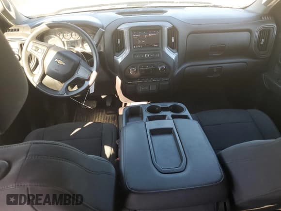 ✅ 2021 Chevrolet Silverado 1500 Custom • VIN: 1GCPWBEK5MZ295648 • Lot: 73112124. Wystawiony na Copart z przebiegiem 84 410 mil. Bezpłatny archiwum sprzedaży aukcyjnych z USA i szczegółowy raport historii pojazdu na DreamBid. Zdjęcie 8.