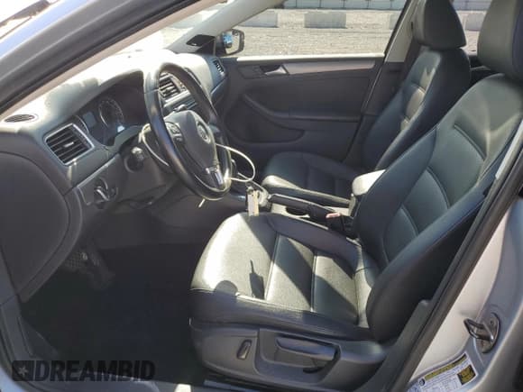 ✅ 2014 Volkswagen Jetta TDI • VIN: 3VWLL7AJ8EM352135 • Lot: 85314945. Listed on Copart with 123,013 mi. Free auction sales archive from the USA and detailed vehicle history report at DreamBid. Image 7.