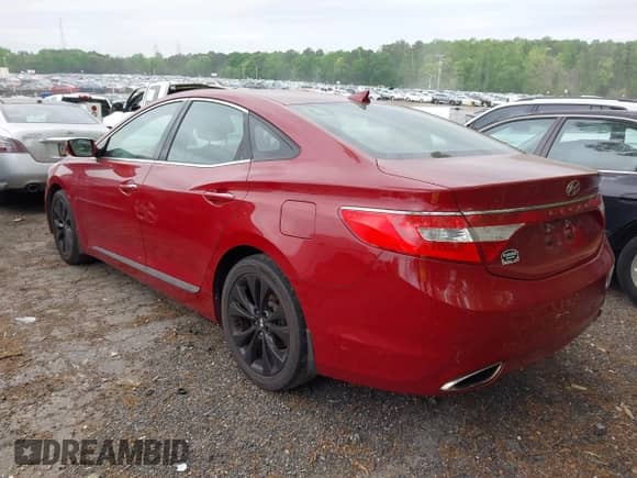 ✅ 2014 Hyundai Azera Limited • VIN: KMHFH4JG8EA398092 • Lot: 42046561. Wystawiony na IAAI z przebiegiem 171 270 mil mil. Skorzystaj z bezpłatnego archiwum sprzedaży aukcyjnych z USA i zobacz szczegółowy raport historii pojazdu na DreamBid. Zdjęcie 3.