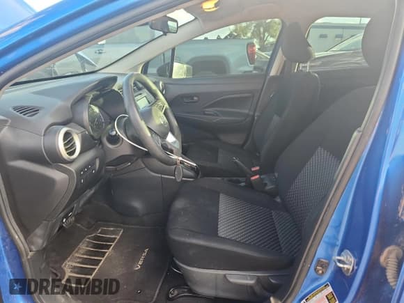 ✅ 2021 Nissan Versa S • VIN: 3N1CN8DV2ML910084 • Лот: 80603755. Опубликован ранее на Copart с пробегом 86 395 миль. Бесплатный доступ к архиву аукционных продаж из США и подробный отчёт об истории автомобиля на DreamBid. Изображение 7.