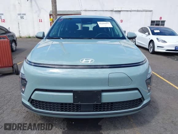 ✅ 2025 Hyundai Kona • VIN: KM8HB3A77SU018500 • Lot: 42294437. Listed on IAAI with 6,216 mi. Free auction sales archive from the USA and detailed vehicle history report at DreamBid. Image 12.