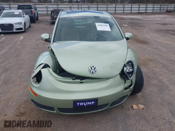 ✅ 2008 Volkswagen Beetle S • VIN: 3VWRW31C38M523065 • Lot: 41802540. Listed on IAAI with 151,065 mi. Free auction sales archive from the USA and detailed vehicle history report at DreamBid. Image 6.