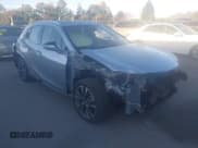 ✅ 2023 Lexus UX 250h Premium • VIN: JTHP6JBH7P2148102 • Lot: 43488041. Wystawiony na IAAI z przebiegiem 21 340 mil. Bezpłatny archiwum sprzedaży aukcyjnych z USA i szczegółowy raport historii pojazdu na DreamBid. Zdjęcie 1.