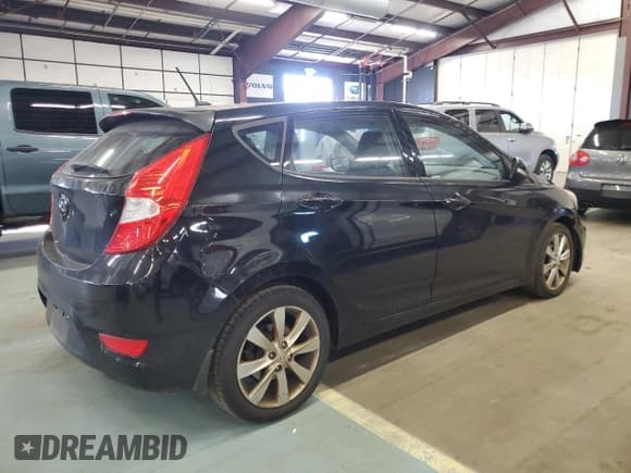 ✅ 2013 Hyundai Accent SE • VIN: KMHCU5AE8DU079730 • Лот: 79902914. Опубликован ранее на Copart с пробегом 168 919 миль. Бесплатный доступ к архиву аукционных продаж из США и подробный отчёт об истории автомобиля на DreamBid. Изображение 3.
