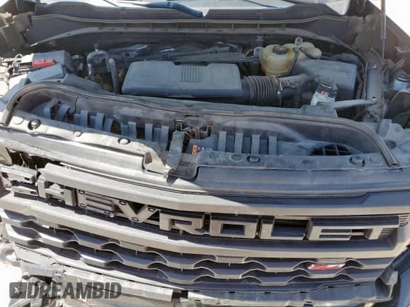 ✅ 2022 Chevrolet Silverado 1500 Custom Trail Boss • VIN: 3GCPDCEDXNG565746 • Lot: 80677825. Wystawiony na Copart z przebiegiem 70 854 mil. Bezpłatny archiwum sprzedaży aukcyjnych z USA i szczegółowy raport historii pojazdu na DreamBid. Zdjęcie 11.