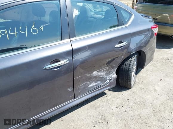 ✅ 2015 Nissan Sentra SV • VIN: 3N1AB7AP2FY341341 • Lot: 42394469. Wystawiony na IAAI z przebiegiem 105 144 mil. Bezpłatny archiwum sprzedaży aukcyjnych z USA i szczegółowy raport historii pojazdu na DreamBid. Zdjęcie 6.