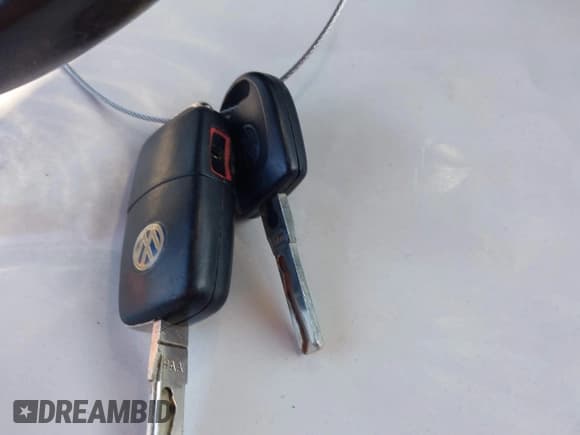 ✅ 2009 Volkswagen Beetle S • VIN: 3VWRG31C69M515489 • Лот: 43797288. Опубликован ранее на IAAI с пробегом 126 256 миль. Бесплатный доступ к архиву аукционных продаж из США и подробный отчёт об истории автомобиля на DreamBid. Изображение 11.