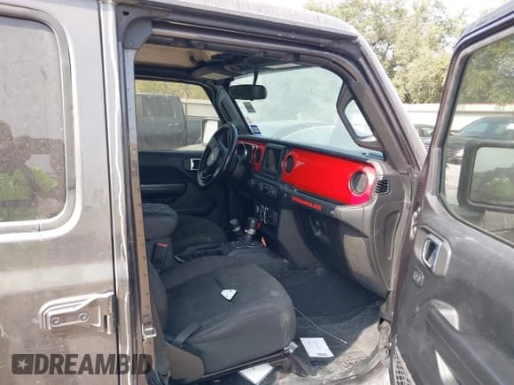 ✅ 2020 Jeep Wrangler Unlimited Sport S • VIN: 1C4HJXDN1LW166043 • Lot: 43529232. Listed on IAAI with 90,590 mi. Free auction sales archive from the USA and detailed vehicle history report at DreamBid. Image 5.