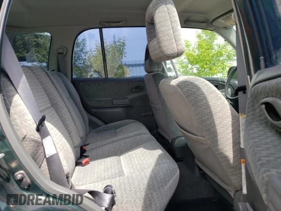 ✅ 2003 Suzuki Vitara JLX • VIN: 2S3TD52V136101732 • Лот: 58477845. Опубликован ранее на Copart с пробегом 105 628 миль. Бесплатный доступ к архиву аукционных продаж из США и подробный отчёт об истории автомобиля на DreamBid. Изображение 11.