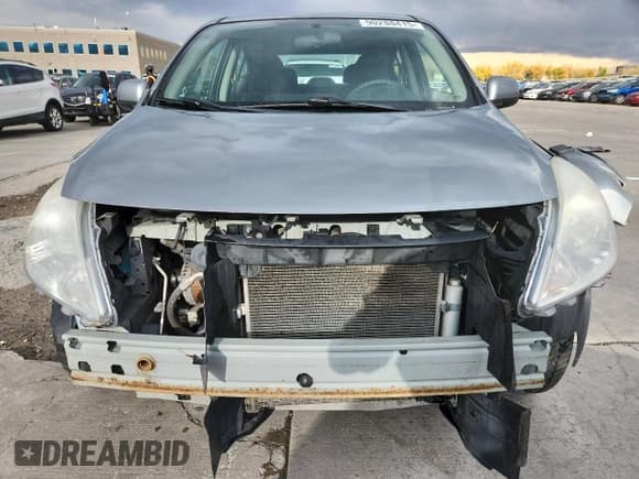 ✅ 2012 Nissan Versa SV • VIN: 3N1CN7AP2CL867350 • Lot: 90288415. Wystawiony na Copart z przebiegiem 108 467 mil. Bezpłatny archiwum sprzedaży aukcyjnych z USA i szczegółowy raport historii pojazdu na DreamBid. Zdjęcie 5.