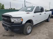 ✅ 2022 Ram 2500 Tradesman • VIN: 3C6UR5HJ4NG354406 • Лот: 41979979. Опубликован ранее на IAAI с пробегом 79 649 миль. Бесплатный доступ к архиву аукционных продаж из США и подробный отчёт об истории автомобиля на DreamBid. Изображение 2.