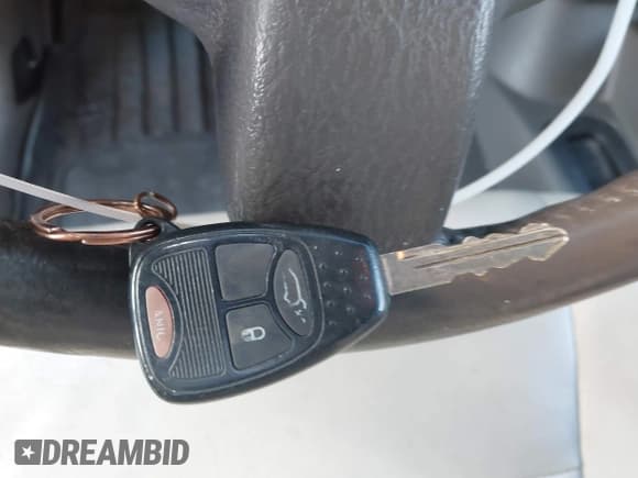 ✅ 2005 Jeep Liberty Limited • VIN: 1J4GK58K45W542731 • Lot: 41033320. Listed on IAAI with 151,724 mi. Free auction sales archive from the USA and detailed vehicle history report at DreamBid. Image 11.