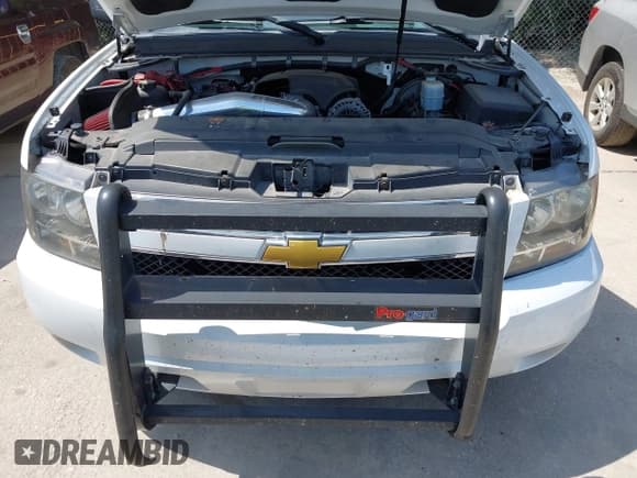 ✅ 2013 Chevrolet Tahoe Commercial • VIN: 1GNLC2E0XDR361205 • Lot: 42884524. Wystawiony na IAAI z przebiegiem 361 205 mil. Bezpłatny archiwum sprzedaży aukcyjnych z USA i szczegółowy raport historii pojazdu na DreamBid. Zdjęcie 10.