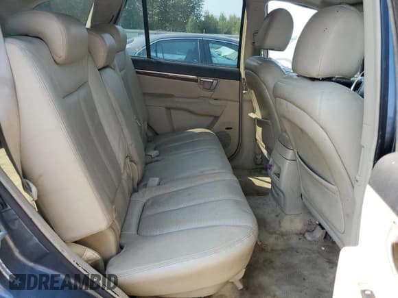 ✅ 2009 Hyundai Santa Fe Limited • VIN: 5NMSH73E79H321032 • Lot: 70683134. Listed on Copart with 251,831 mi. Free auction sales archive from the USA and detailed vehicle history report at DreamBid. Image 11.