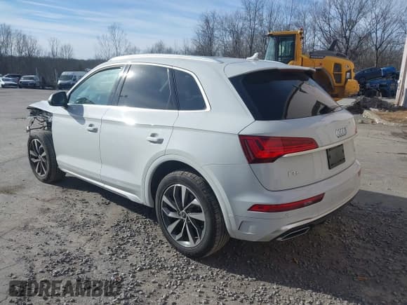 ✅ 2022 Audi Q5 S line Premium Plus • VIN: WA1EAAFY8N2057445 • Lot: 43866021. Wystawiony na IAAI z przebiegiem 29 496 mil. Bezpłatny archiwum sprzedaży aukcyjnych z USA i szczegółowy raport historii pojazdu na DreamBid. Zdjęcie 3.