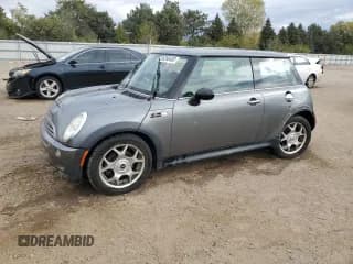 ✅ 2003 MINI Hardtop S • VIN: WMWRE33483TD61651 • Lot: 86266485. Listed on Copart with 158,727 mi. Free auction sales archive from the USA and detailed vehicle history report at DreamBid. Image 1.