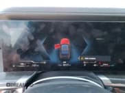 ✅ 2023 BMW 7 Series 760i xDrive • VIN: WBA33EJ04PCN31904 • Лот: 71532895. Опубликован ранее на Copart с пробегом 2 127 миль. Бесплатный доступ к архиву аукционных продаж из США и подробный отчёт об истории автомобиля на DreamBid. Изображение 9.