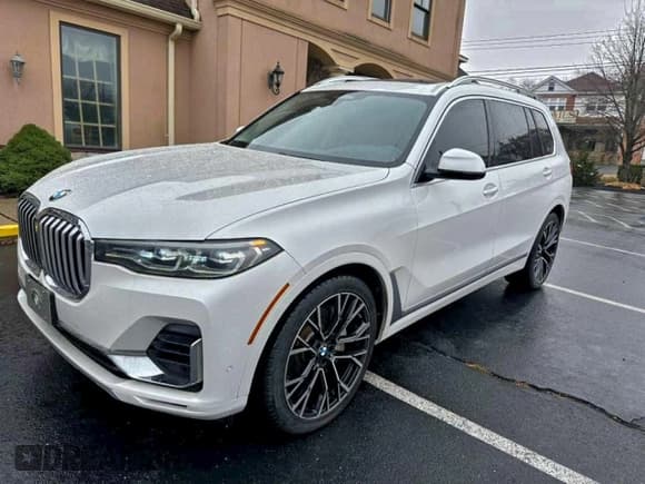 ✅ 2019 BMW X7 xDrive50i • VIN: 5UXCX4C5XKLS38610 • Лот: 94410965. Опубликован ранее на Copart с пробегом 78 992 миль. Бесплатный доступ к архиву аукционных продаж из США и подробный отчёт об истории автомобиля на DreamBid. Изображение 1.