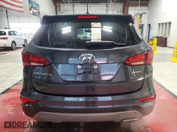 ✅ 2018 Hyundai Santa Fe 2.4L • VIN: 5XYZT3LB7JG560882 • Лот: 90848945. Опубликован ранее на Copart с пробегом 134 050 миль. Бесплатный доступ к архиву аукционных продаж из США и подробный отчёт об истории автомобиля на DreamBid. Изображение 6.