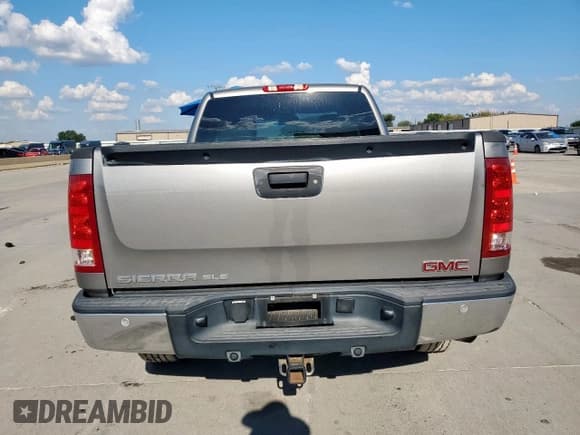 ✅ 2007 GMC Sierra 1500 SLE2 • VIN: 2GTEC19JX71653321 • Лот: 84756875. Опубликован ранее на Copart с пробегом 139 733 миль. Бесплатный доступ к архиву аукционных продаж из США и подробный отчёт об истории автомобиля на DreamBid. Изображение 6.