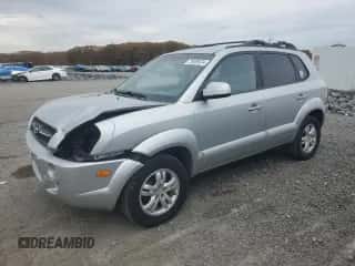 2008 Hyundai Tucson z VIN KM8JN12B48U873082, wystawiony jako Copart lot #76859334 z przebiegiem 97 381 mil mil oraz Czysty tytuł • Clean title. Historia ofert i sprzedaży dostępna na DreamBid. Obrazek 1.