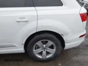 ✅ 2019 Audi Q7 Premium Plus • VIN: WA1LHAF71KD018612 • Lot: 43583728. Listed on IAAI with 88,205 mi. Free auction sales archive from the USA and detailed vehicle history report at DreamBid. Image 17.