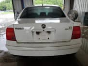 ✅ 2000 Volkswagen Passat • VIN: WVWUH23B7YE334348 • Lot: 65120385. Wystawiony na Copart z przebiegiem Nie podano. Bezpłatny archiwum sprzedaży aukcyjnych z USA i szczegółowy raport historii pojazdu na DreamBid. Zdjęcie 6.