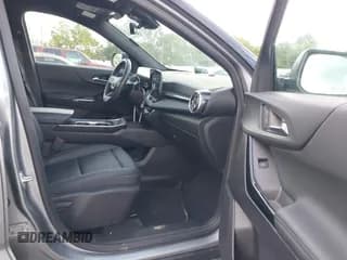 ✅ 2025 Chevrolet Equinox FWD LT • VIN: 3GNAXHEG8SL144168 • Lot: 43128981. Wystawiony na IAAI z przebiegiem 8 514 mil. Bezpłatny archiwum sprzedaży aukcyjnych z USA i szczegółowy raport historii pojazdu na DreamBid. Zdjęcie 5.