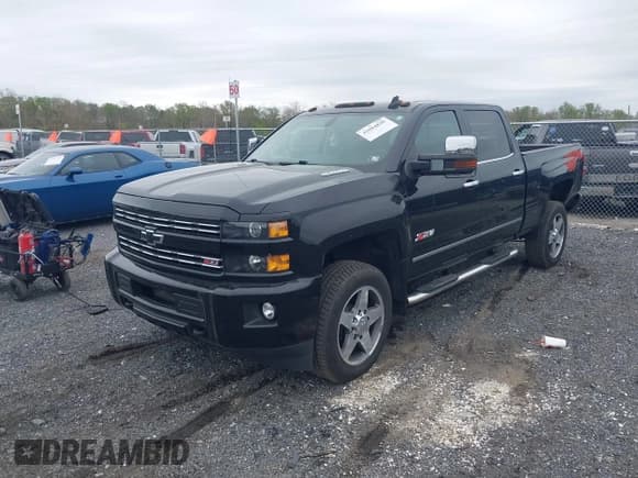 ✅ 2016 Chevrolet Silverado 2500HD LTZ • VIN: 1GC1KWE82GF276364 • Lot: 42084848. Listed on IAAI with 138,502 mi. Free auction sales archive from the USA and detailed vehicle history report at DreamBid. Image 2.