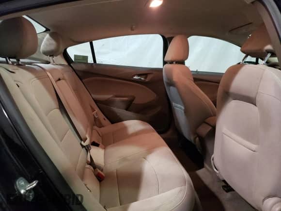 2016 Chevrolet Cruze LT z VIN 1G1BE5SMXG7277501, wystawiony jako Copart lot #70138052 z przebiegiem 83 172 mil mil oraz . Historia ofert i sprzedaży dostępna na DreamBid. Obrazek 10.