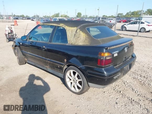 ✅ 2000 Volkswagen Cabriolet GLS • VIN: 3VWDC21VXYM808621 • Лот: 43133536. Опубликован ранее на IAAI с пробегом 156 671 миль. Бесплатный доступ к архиву аукционных продаж из США и подробный отчёт об истории автомобиля на DreamBid. Изображение 3.