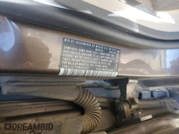 ✅ 2014 Volkswagen Beetle 2.0L TDI • VIN: 3VWJL7AT0EM662093 • Лот: 50435195. Опубликован ранее на Copart с пробегом 76 897 миль. Бесплатный доступ к архиву аукционных продаж из США и подробный отчёт об истории автомобиля на DreamBid. Изображение 14.