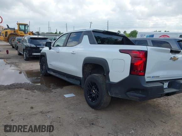✅ 2024 Chevrolet Silverado EV Work Truck • VIN: 1GC10VEL6RU200925 • Лот: 42101870. Опубликован ранее на IAAI с пробегом 11 817 миль. Бесплатный доступ к архиву аукционных продаж из США и подробный отчёт об истории автомобиля на DreamBid. Изображение 3.