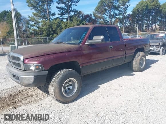✅ 2001 Dodge 2500 • VIN: 1B7KF23651J228669 • Lot: 43730894. Listed on IAAI with 243,103 mi. Free auction sales archive from the USA and detailed vehicle history report at DreamBid. Image 2.