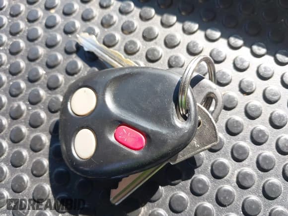 ✅ 2004 Chevrolet Silverado 2500HD LS • VIN: 1GCHC23U94F182997 • Лот: 42682053. Опубликован ранее на IAAI с пробегом 227 282 миль. Бесплатный доступ к архиву аукционных продаж из США и подробный отчёт об истории автомобиля на DreamBid. Изображение 11.