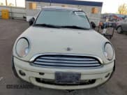 ✅ 2009 MINI Clubman • VIN: WMWML335X9TN69335 • Lot: 93805975. Wystawiony na Copart z przebiegiem 103 427 mil. Bezpłatny archiwum sprzedaży aukcyjnych z USA i szczegółowy raport historii pojazdu na DreamBid. Zdjęcie 5.