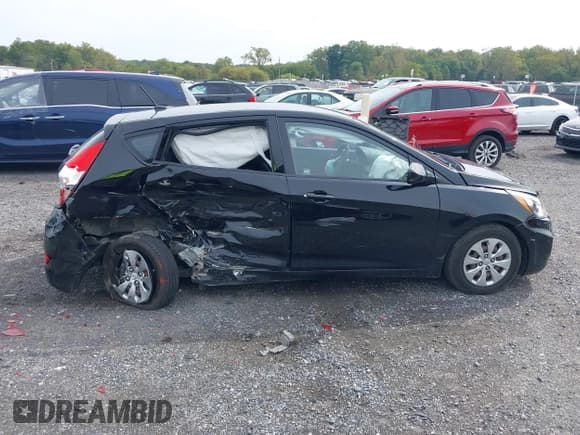 ✅ 2015 Hyundai Accent GS • VIN: KMHCT5AE1FU215508 • Lot: 43293214. Wystawiony na IAAI z przebiegiem 103 817 mil. Bezpłatny archiwum sprzedaży aukcyjnych z USA i szczegółowy raport historii pojazdu na DreamBid. Zdjęcie 13.