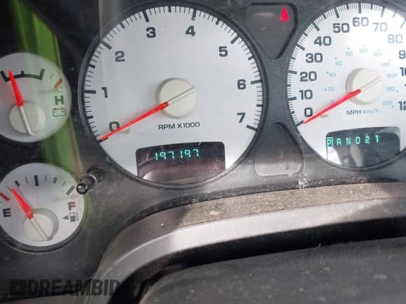 2005 Dodge 1500 SLT z VIN 1D7HU18D85S274987, wystawiony jako IAAI lot #43503427 z przebiegiem 197 197 mil mil oraz . Historia ofert i sprzedaży dostępna na DreamBid. Obrazek 7.