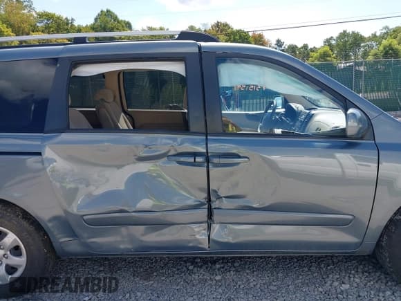 ✅ 2008 Kia Sedona LX • VIN: KNDMB233886239320 • Lot: 43151591. Listed on IAAI with 51,230 mi. Free auction sales archive from the USA and detailed vehicle history report at DreamBid. Image 6.