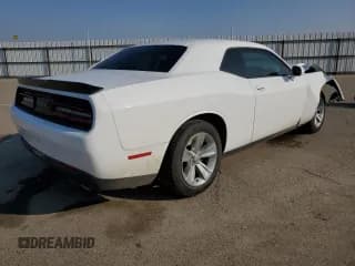 ✅ 2016 Dodge Challenger SXT Plus • VIN: 2C3CDZAG4GH300474 • Lot: 71741622. Wystawiony na Copart z przebiegiem 72 819 mil. Bezpłatny archiwum sprzedaży aukcyjnych z USA i szczegółowy raport historii pojazdu na DreamBid. Zdjęcie 3.