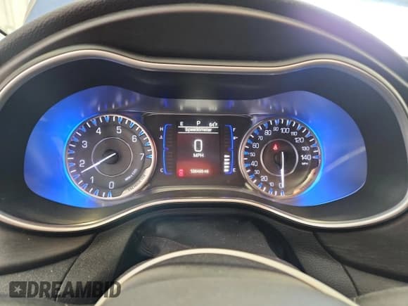 ✅ 2016 Chrysler 200 Limited • VIN: 1C3CCCAB8GN129885 • Lot: 84983875. Wystawiony na Copart z przebiegiem 106 455 mil. Bezpłatny archiwum sprzedaży aukcyjnych z USA i szczegółowy raport historii pojazdu na DreamBid. Zdjęcie 9.