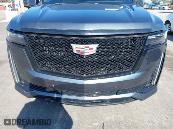 ✅ 2021 Cadillac Escalade • VIN: 1GYS4FKT6MR333998 • Lot: 43846400. Listed on IAAI with 140,123 mi. Free auction sales archive from the USA and detailed vehicle history report at DreamBid. Image 6.