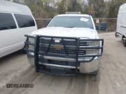 ✅ 2015 Chevrolet Silverado 2500HD Work Truck • VIN: 1GC1KUEG8FF149452 • Lot: 43589670. Wystawiony na IAAI z przebiegiem 313 050 mil. Bezpłatny archiwum sprzedaży aukcyjnych z USA i szczegółowy raport historii pojazdu na DreamBid. Zdjęcie 12.