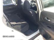 ✅ 2014 Nissan Rogue SV • VIN: 5N1AT2MTXEC793594 • Lot: 43569445. Wystawiony na IAAI z przebiegiem 147 131 mil. Bezpłatny archiwum sprzedaży aukcyjnych z USA i szczegółowy raport historii pojazdu na DreamBid. Zdjęcie 8.