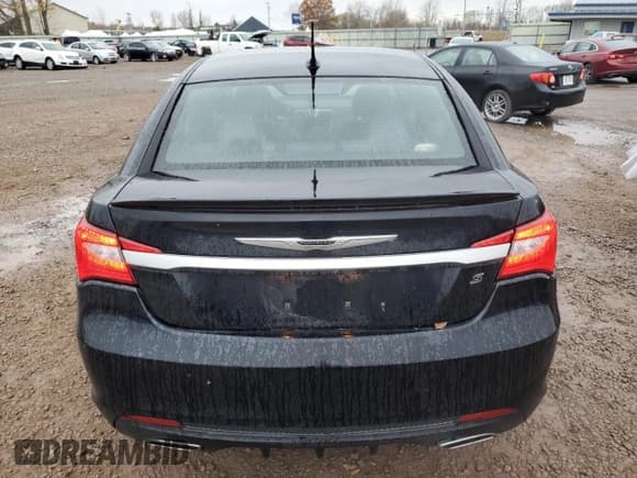✅ 2014 Chrysler 200 Touring • VIN: 1C3CCBBG4EN171150 • Лот: 91454875. Опубликован ранее на Copart с пробегом 116 652 миль. Бесплатный доступ к архиву аукционных продаж из США и подробный отчёт об истории автомобиля на DreamBid. Изображение 6.