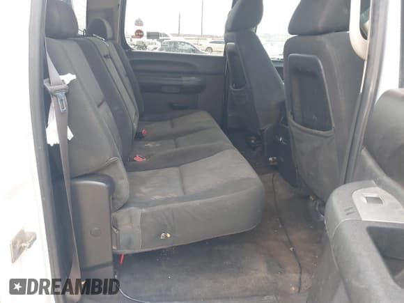 ✅ 2013 Chevrolet Silverado 2500HD LT • VIN: 1GC1KXCG0DF233203 • Lot: 43221641. Listed on IAAI with 366,468 mi. Free auction sales archive from the USA and detailed vehicle history report at DreamBid. Image 8.