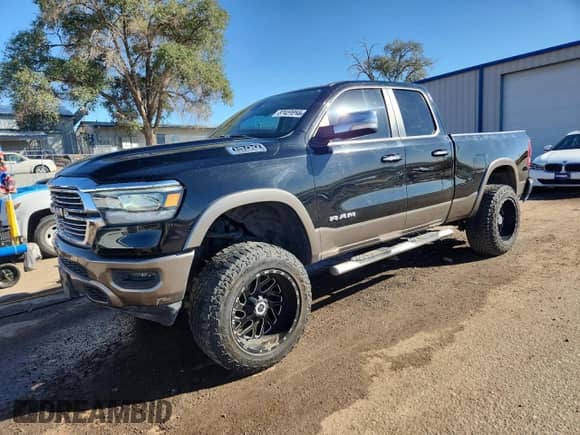 2020 Ram 1500 Laramie с VIN 1C6RREDT7LN262093, выставлен на аукционе Copart как лот 87427215 с пробегом 133 086 миль миль и Списание • Salvage title. История ставок и продаж доступна на DreamBid. Изображение 1.